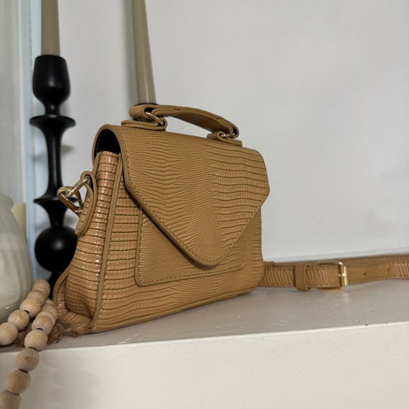 Brown Purse - Picture 2 of 10